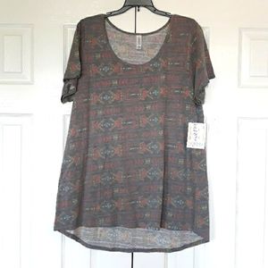 LuLaRoe Classic T-shirt gray Southwestern Aztec print hi-low hem Size 2XL